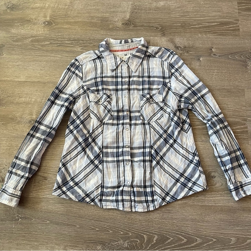 𝅺STYLE&CO women’s flannel button up Petite Large